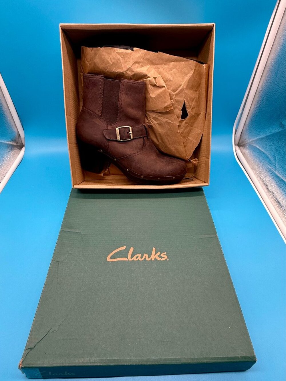 NIB Clarks Gloss Saber Brown Leather Ankle Boots Women 8.5 M 39320
